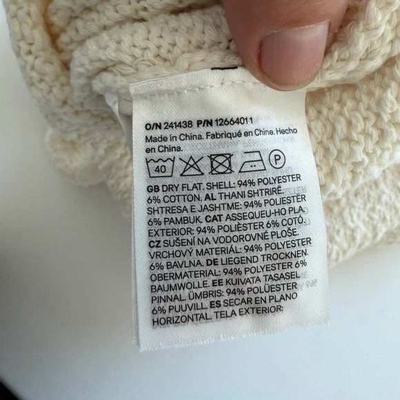 H&M Cream Knit Short Sleeve Cardigan Gold Button Textured Sweater Size Small - Picture 7 of 9